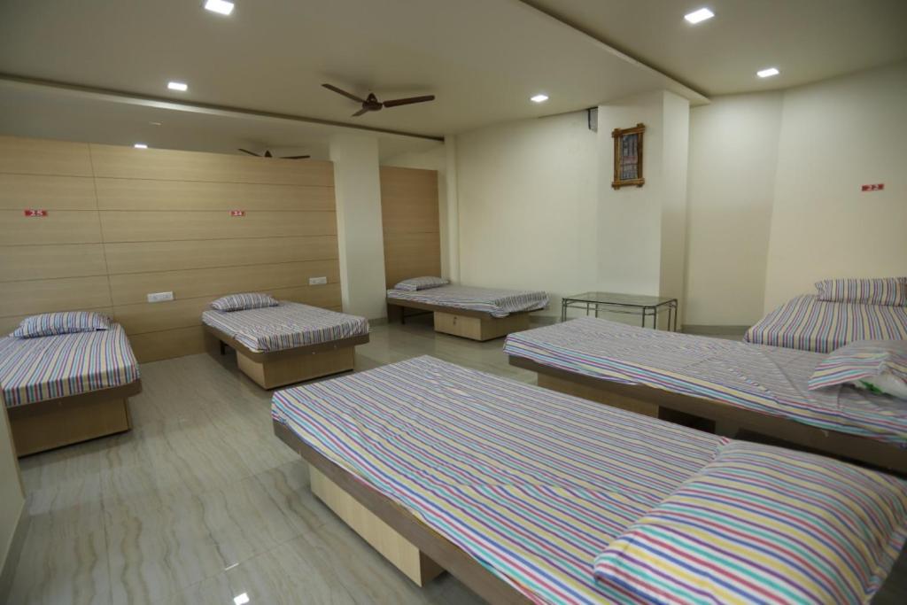 Hotel Pride Executive Sholapur Exterior foto